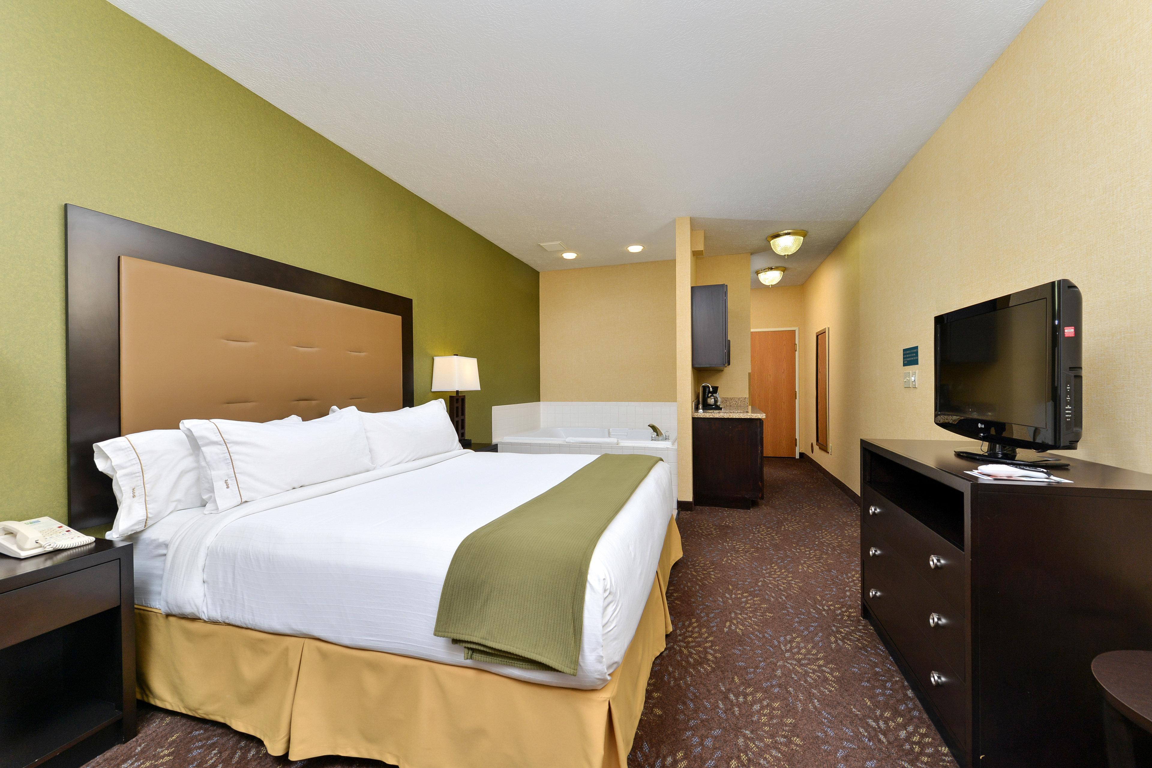 Express & By Ihg Hotel